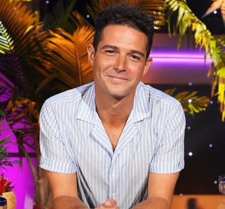 Wells Adams